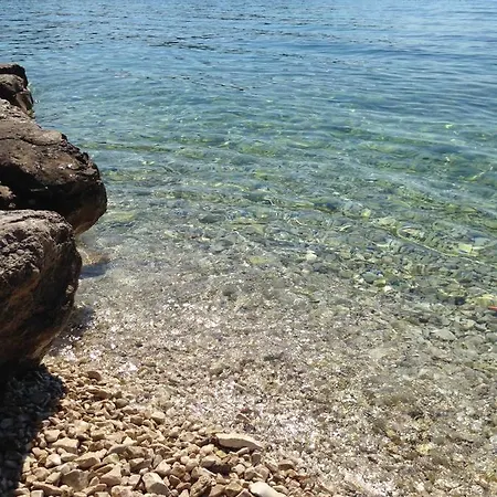 Pama-luko Apartman Supetar
